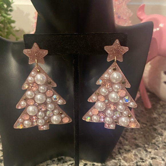 Pink NWT Holiday Tree Earrings - Picture 6 of 12